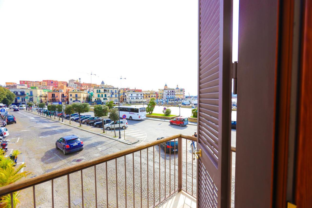 B&B Piazza A Mare Pozzuoli Exterior foto